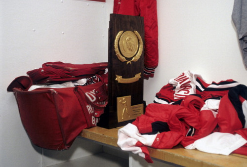 BACK IN THE DAY |4/2/90| The UNLV Runnin Rebels defeated the Duke Blue Devils 103-73 to win the NCAA Championship.