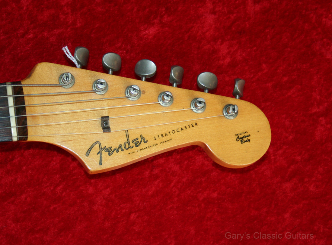 garys-classic-guitars:  Rare early Slab Board 1959 Fender Stratocasterhttp://www.garysguitars.com/catalog/1959-fender-stratocaster