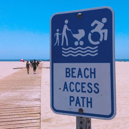 Remove the label and the way finding looks like: Suicide pact, walk on water or drown! #beach #santa