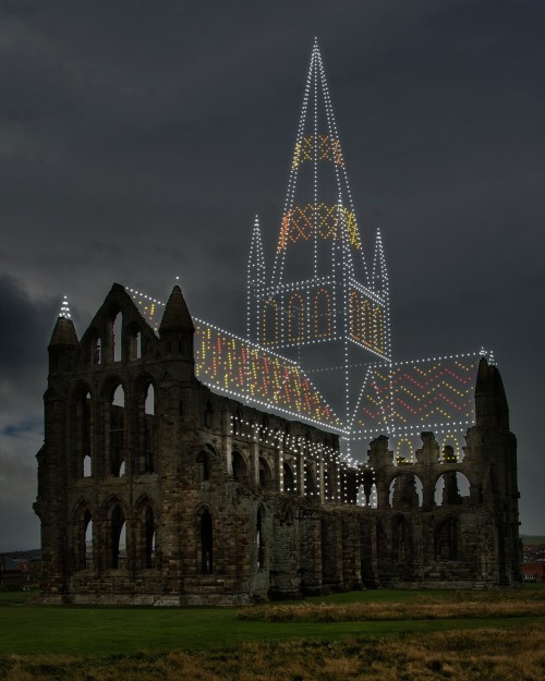Drones Rebuild Incomplete Monuments With Light !