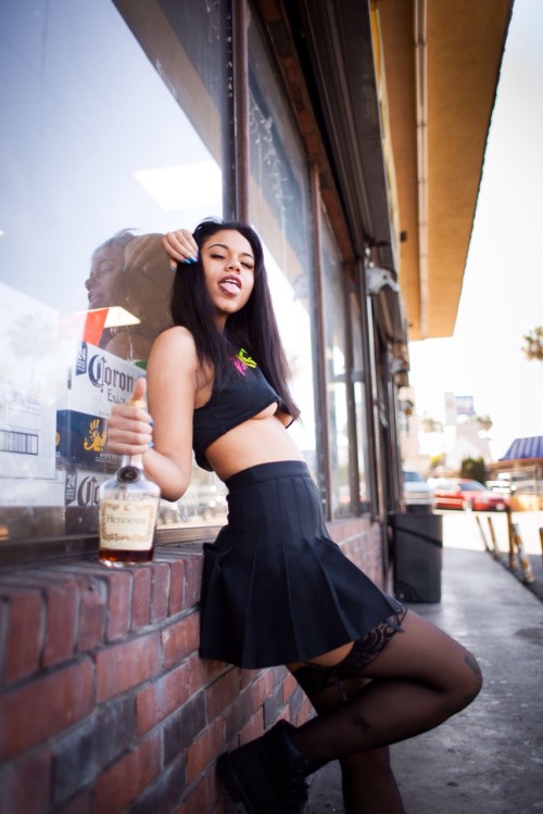 theperfectladies:  Dyme Taylor