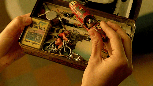 myellenficent:    “Luck is like the Tour de France. You wait, and it flashes past you. You have to catch it while you can.” Le fabuleux destin d'Amélie Poulain (2001) dir. Jean-Pierre Jeunet 