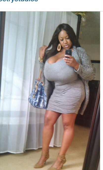 funbaggery:  We’re all aware but this Grey Dress just accentuates how fantastically