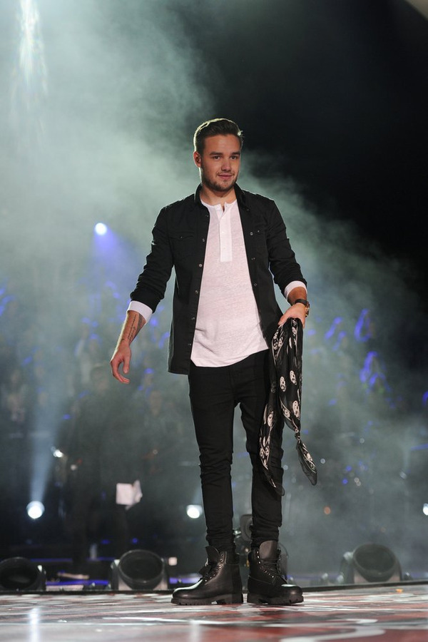 direct-news:  First Look: One Direction Celebrates ‘Four’ in NBC TV Special (airs