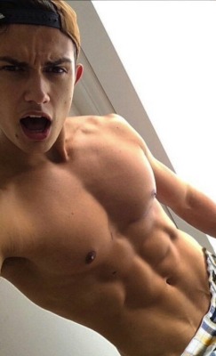 Hot Shirtless Guys.💜