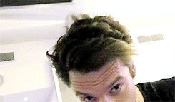 sebastiianstan:Sebastian + best hair moments.