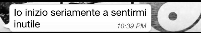 iononsocomestare:  lacrime. 