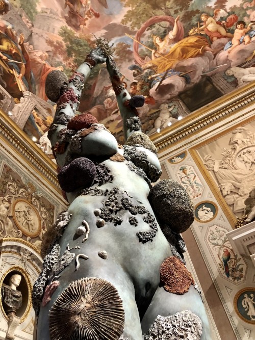 opticandmasturbation:Damien Hirst at Villa Borghese, Rome, 2021