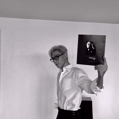 thekoreanbigbang:  161115 TOP Instagram: 현대건축의 아버지 2016 르코르뷔지에 서울특별전#예술의전당 #lecorbusier #seoul