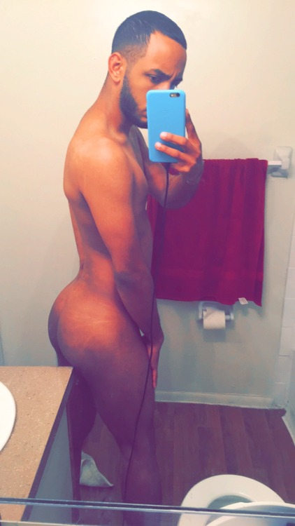 theofficialslim:  perfectworldofjean:  betosgaylatinmenfan:  Thanks Jean for the hot photos.  Hit him up at:  Instagram: TheJeanAbrahamSnapchat: TheJeanAbrahamPerfectworldofJean.Tumblr.com  Please send me your nude photos.  Por favor manda me tus fotos