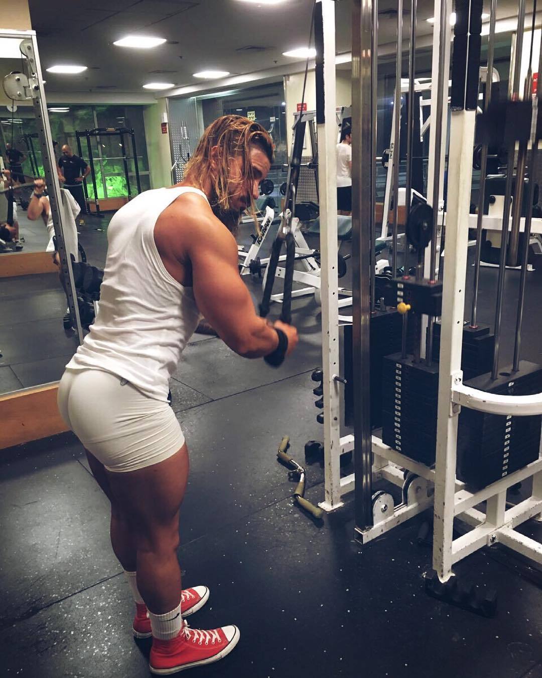 gr8kingofhearts:  hotmensecretfolder:  hot men secret folder  Putting in work! 