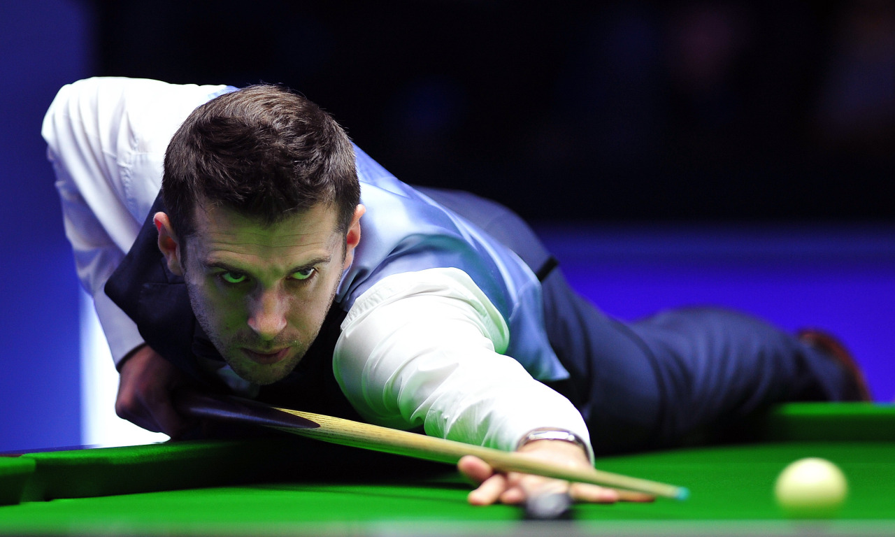 drawing-bored:  but, seriously though, that pool player, mark selby? his ass is