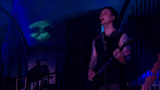 arte-de-fazer-inimigos:  Zack Vengeance & Synyster Gates live Rock in Rio 2013 