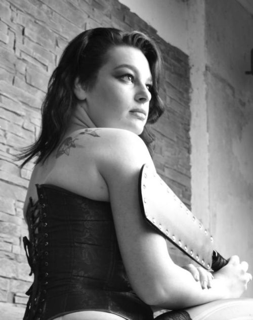 fetish-corsetry: Domina Lady Eva Liliel - Studio Avalon Cruel Hard Paddle !