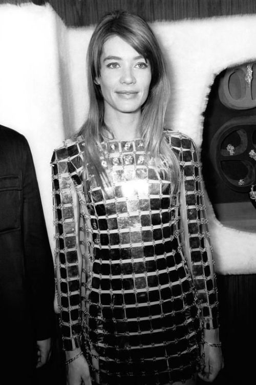 ☆ Françoise Hardy in a Paco Rabanne dress, made of gold and diamonds for the opening of the first in