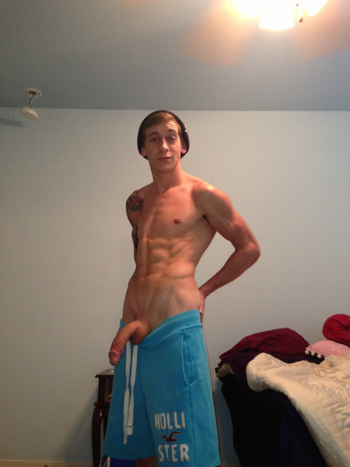 tbigcock:  big amateur                                     @BigCock_Selfie .tbigcock    