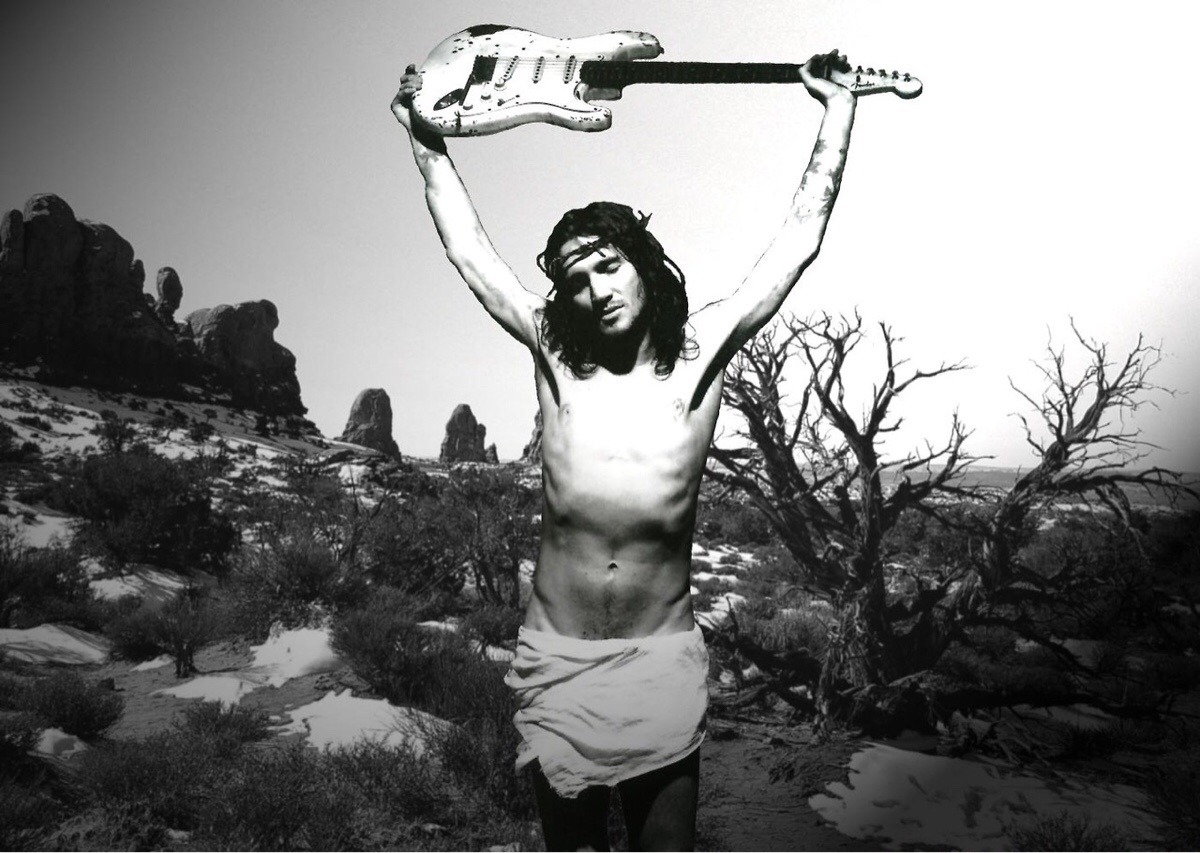 nachosilvaaguirre:  I hate when people compare John Frusciante to Jesus. I mean,