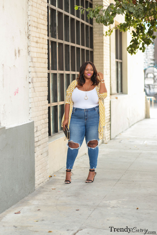 trendycurvy: Outside The Lines Outfit details on TrendyCurvy.com Photographer: Steve Suavemente