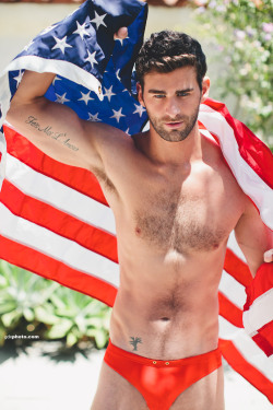 schmacob:  gdxphoto:  Chris in Charlie by