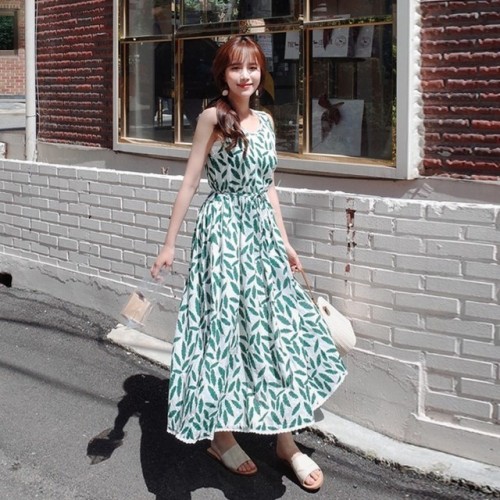 Put on your favorite dress and hang out with the nice weather~😊
.
💚20% off Cherryville - Sleeveless Patterned Maxi Dress (US$34.32) 🔎"1066797588"
.
🔸Shop in bio link before Up to 50% off Summer Dresses sale ends! Enter code 🍀YESSTYLE🍀 for extra 10%...