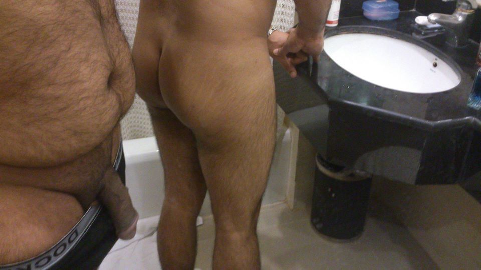 lundraja:  georgepoda:  my Friend Kashif Khan from Karachi   You sure have HOT friends