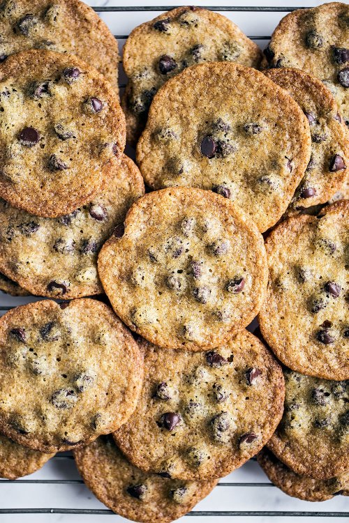 sweetoothgirl - Thin and Crispy Chocolate Chip Cookies