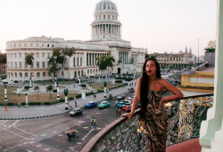 beyhive4ever:  Beyoncé in Cuba (April 2013)