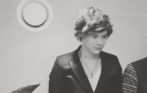 waitingupallnight41d:  Liam: I’m a ninja   Harry: I’m a cupcake    Liam: But