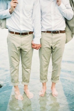 nicefeet63: Last weekend some gay couples