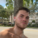 lordmaudlinbitch:  minorcutie:  don’t eat less, eat right  Eat ass 