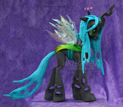 nazegoreng:  Queen Chrysalis Custom Plush Commission More info (deviantart): http://fav.me/d90rugjFor tutorials on how she was made, including wingmaking tutorial, holemaking and much more (and also a guaranteed commission spot for some tiers) Check