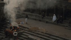 googifs:Traditional Burning in Nepal