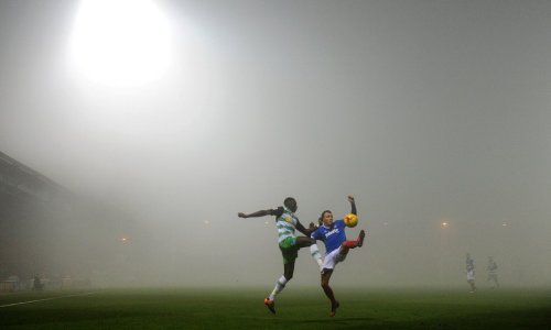 Fog abounds as Yeovil Town hosts Portsmouth. To no one’s surprise, it ended as the dreaded 0-0 draw.