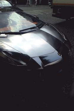 wormatronic:  Chrome Aventador | More 