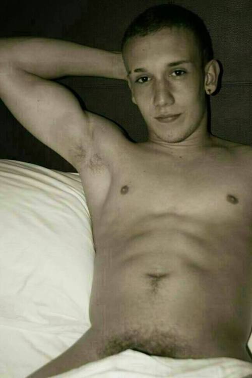 lotsofboysposts:  nakedwestyorks:  Josh from porn pictures