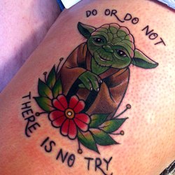 thievinggenius:  Tattoo done by Vicky Morgan.