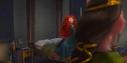 friendlycloud:  yeah-disneygeek:  Princesses + Beds  Sleeping Beauty is expert 