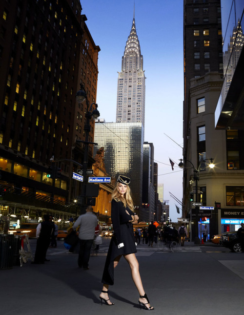 Marloes Horst with Chrysler Building in “Lady’s Night” for ELLE France, June 2015.