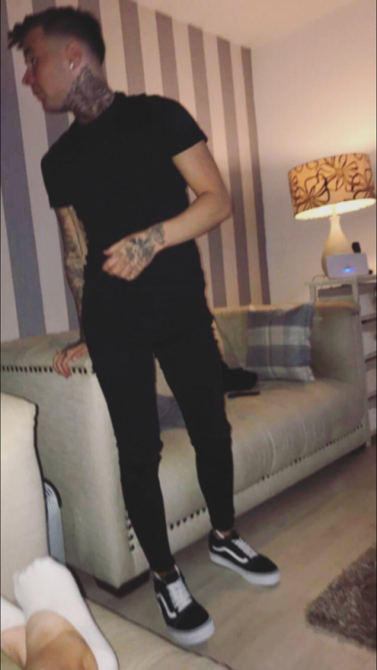 glasgowfitguys: Wee Scottish tattoo hotty