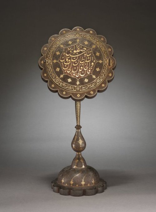 cma-islamic-art:Mirror Stand, 1800, Cleveland Museum of Art: Islamic ArtSize: Diameter: 25.5 cm (10 