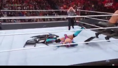 Sex rwfan11:  kalisto in trunks. pictures