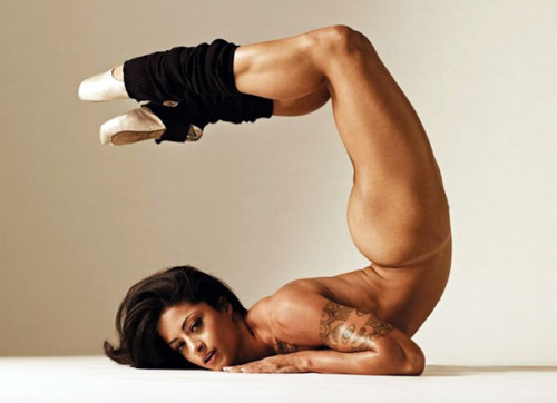 erotic-fit-women:  Aline Riscado 