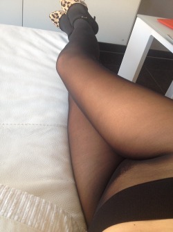 stockings-nylons-pantyhose:  Reblogged from