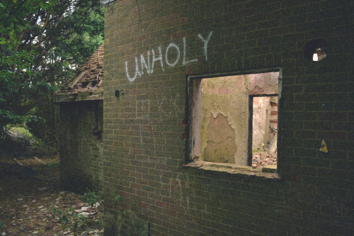 XXX Abandoned House photo