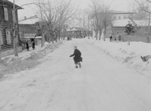  Khrustalyov, My Car!dir. Aleksey German, 1998