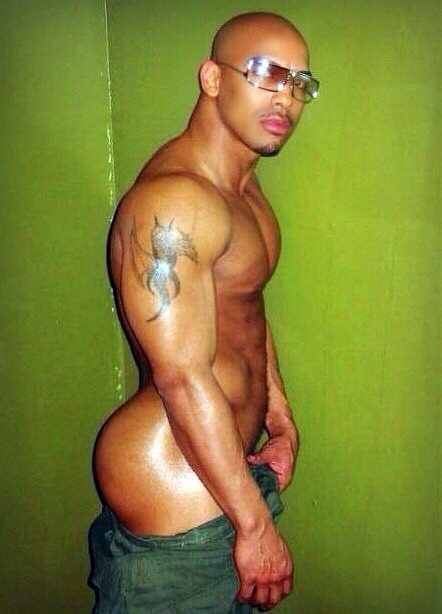 freedom66:  leonrob2041:  Sexy.💖  Bust that bubble
