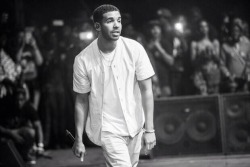 wordonrd:  Drake at Coachella.