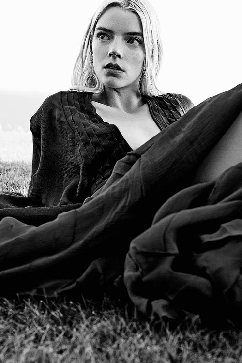 ladiesofcinema:ANYA TAYLOR-JOYfor Dior Magazine