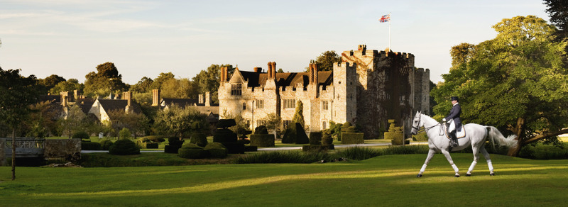 discovergreatbritain:  Hever Castle Ayant appartenu à  Anne Boleyn, deuxième épouse