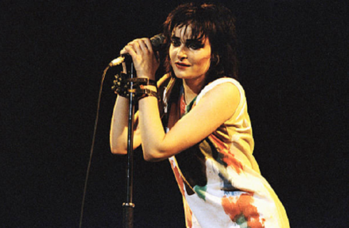 postpunkygirl: Siouxsie and the Banshees at the Apollo in Manchester, England 1980by Kevin Cummins